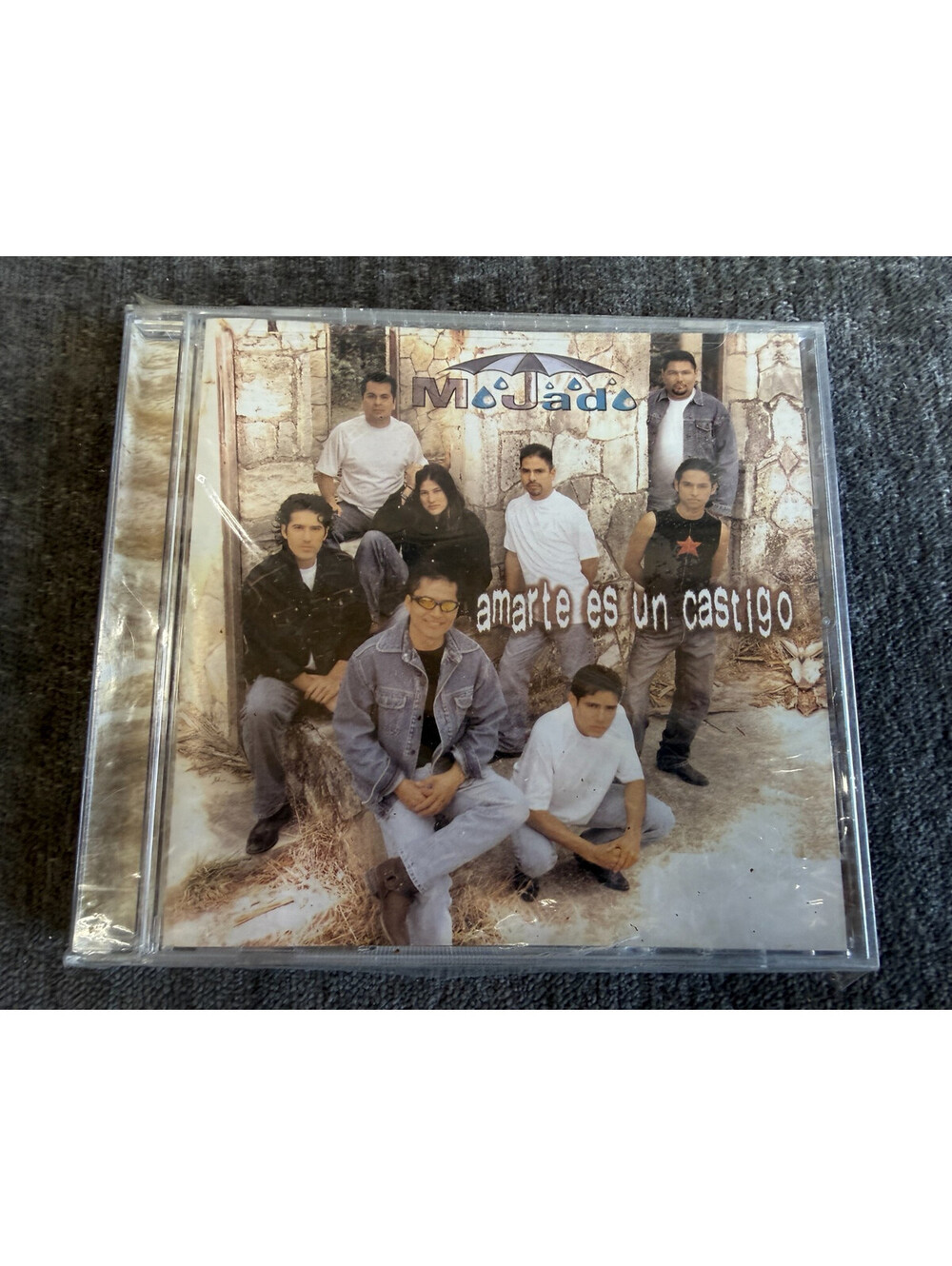 Grupo Mojado - Amarte Es Un Castigo CD (2003 Fonovisa) Grupero Cumbia
